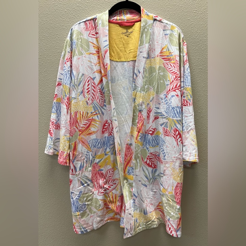 Cuddl Duds - Med - NEW No Tags - Floral Yellow/Coral Short Robe